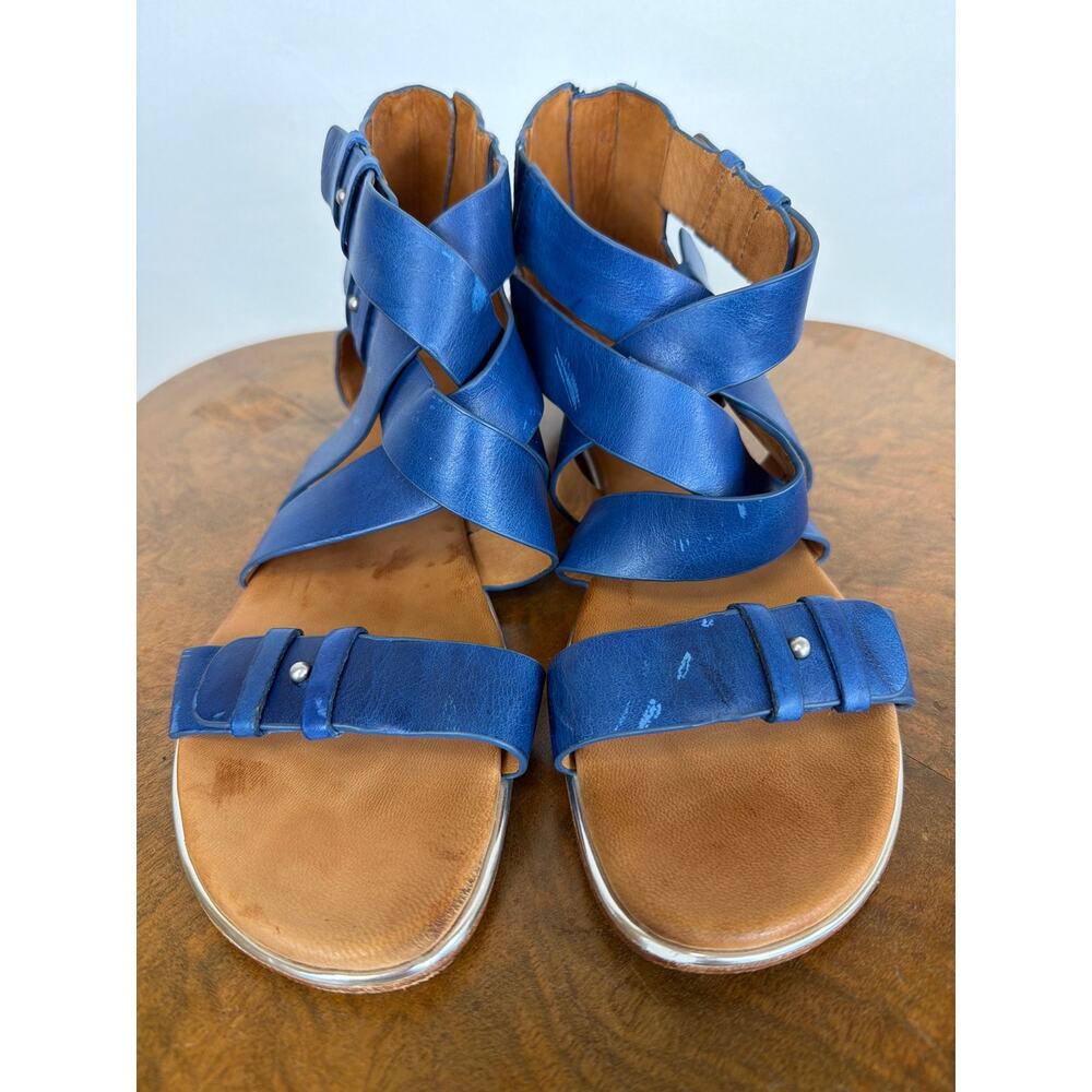 Gentle Souls by Kenneth Cole Blue Distressed Leather Gladiator Sandals Size 10 - Picture 2 of 10